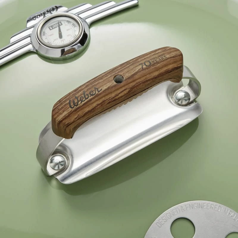 Weber 22 Inch 70th Anniversary Kettle Rock N Roll Blue 4 Weber 22 Inch 70th Anniversary Kettle Rock N Roll Blue - Image 4